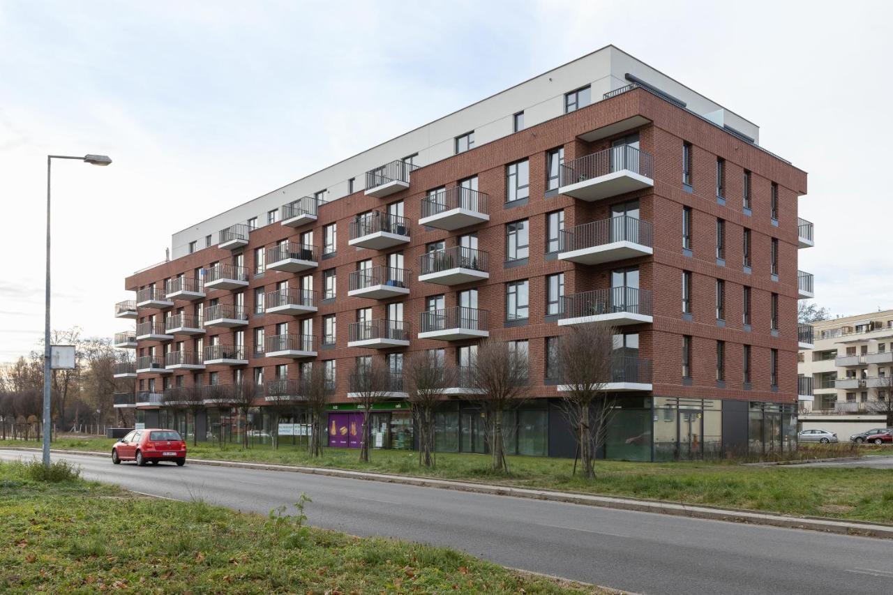 Lotniczowka Apartments By Renters Prestige Краків Екстер'єр фото