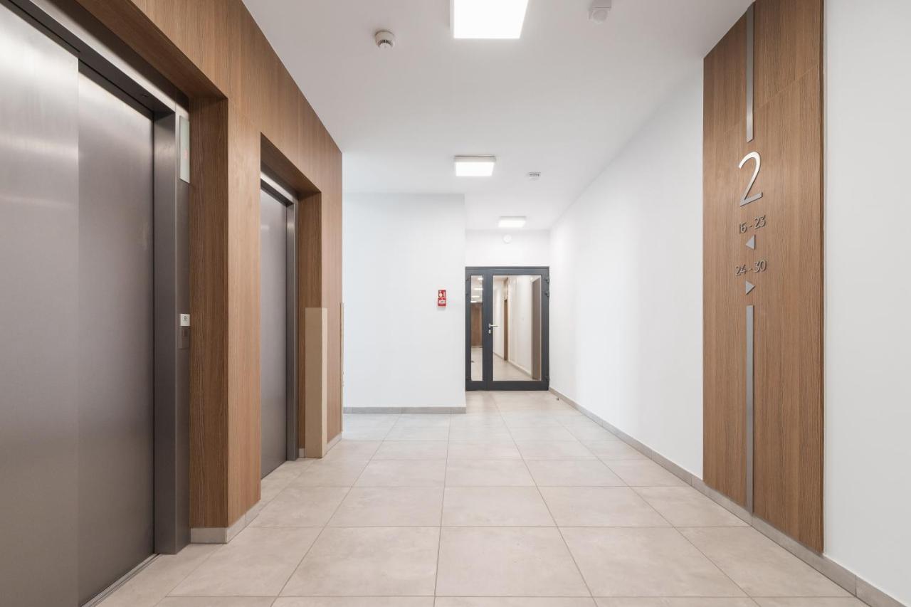Lotniczowka Apartments By Renters Prestige Краків Екстер'єр фото